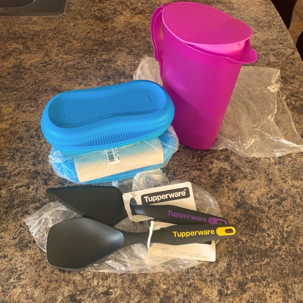 Tupperware set all brand new